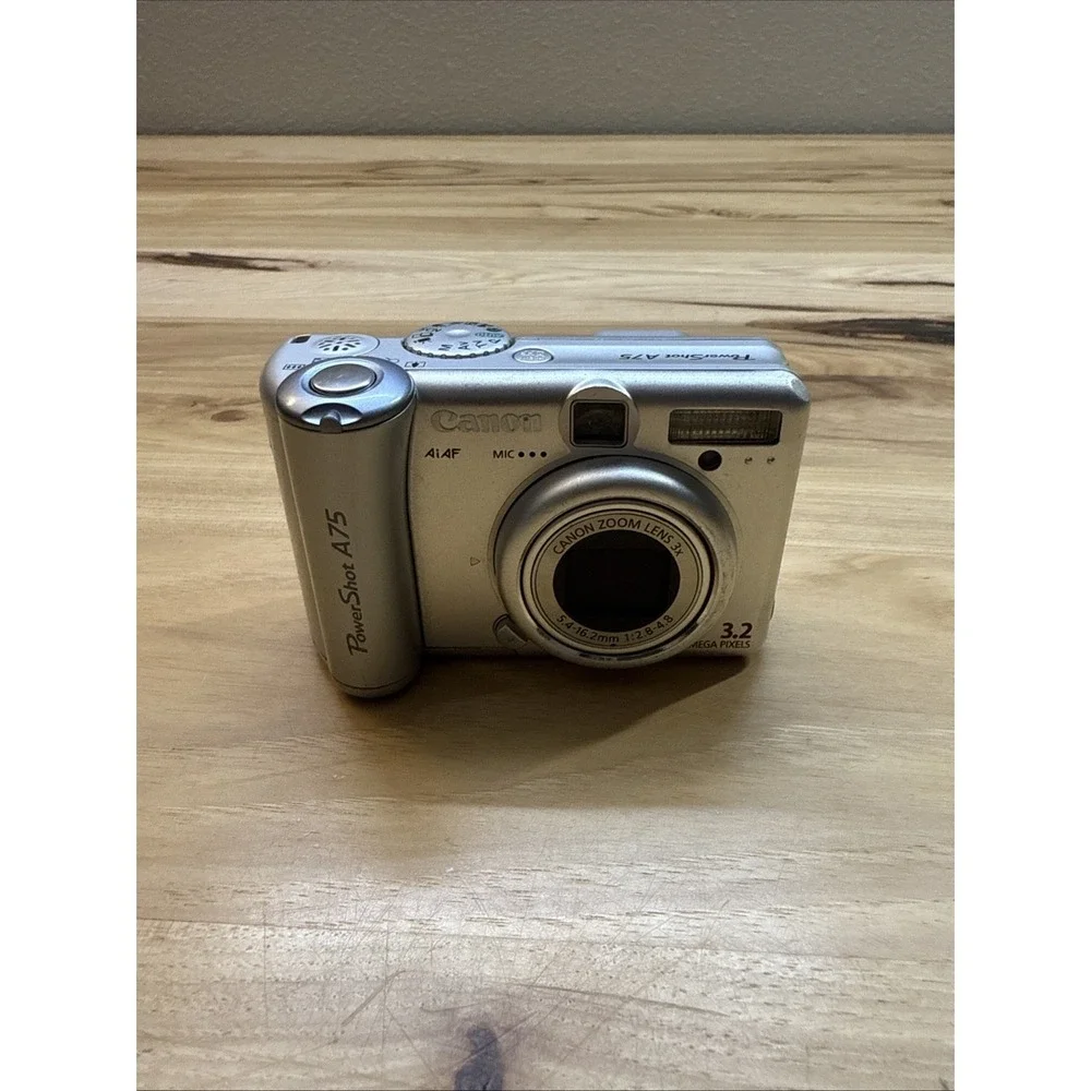 Canon PowerShot A75 3.2MP Digital Camera Silver-for Parts or Repair